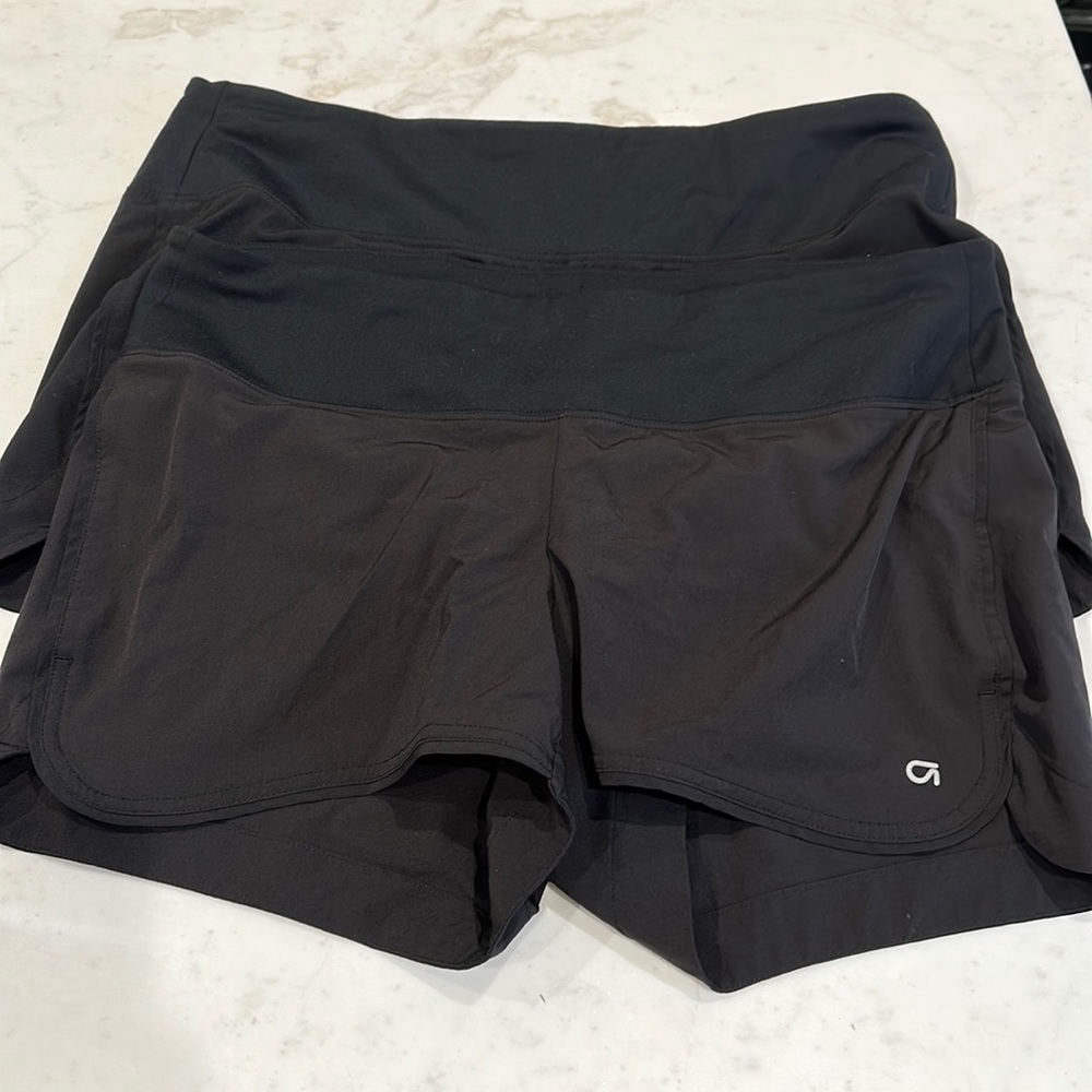 Like new, 2 pairs of Gap Maternity Activewear Black shorts Medium